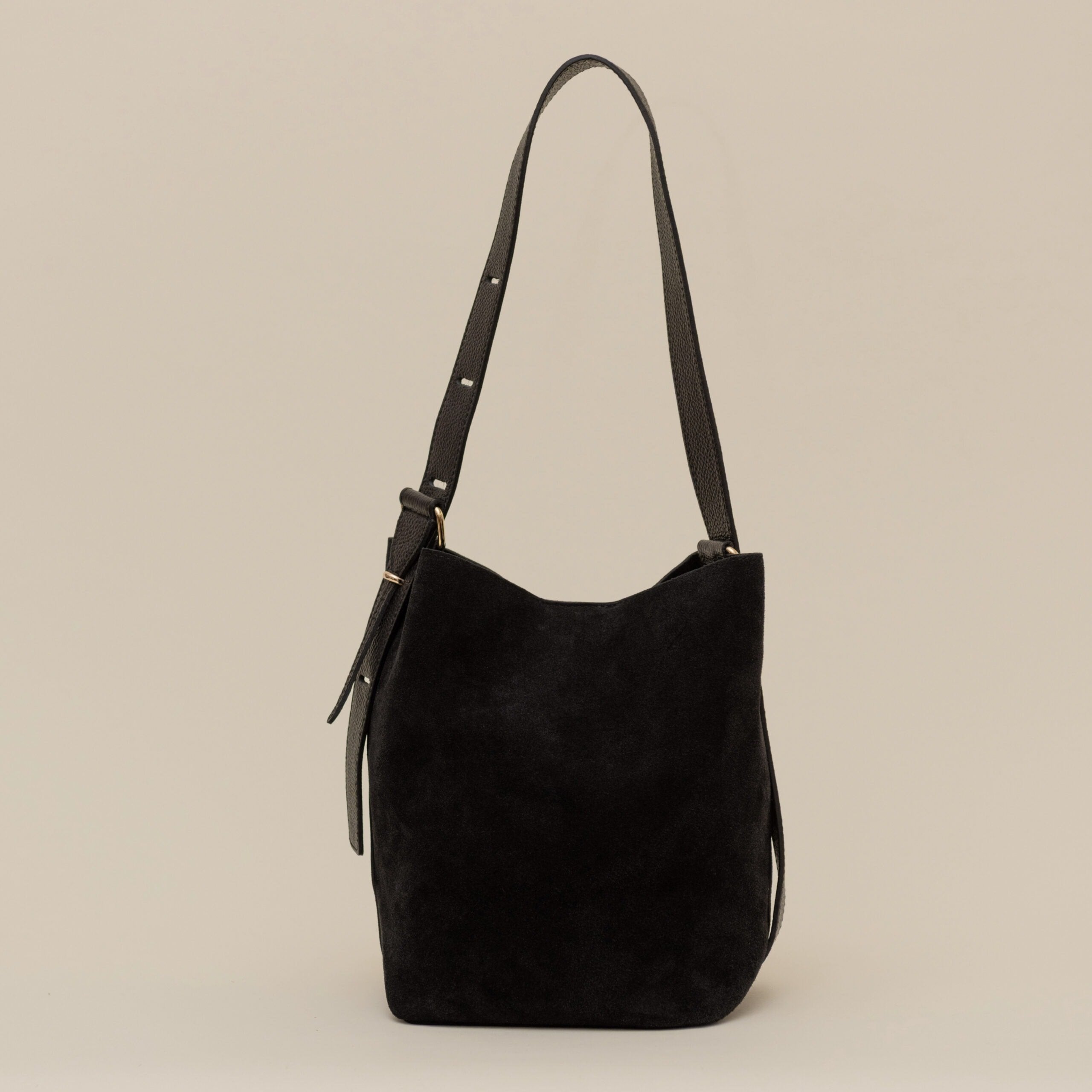 Bucket Black Suede Handbag Vilanera - Still 1