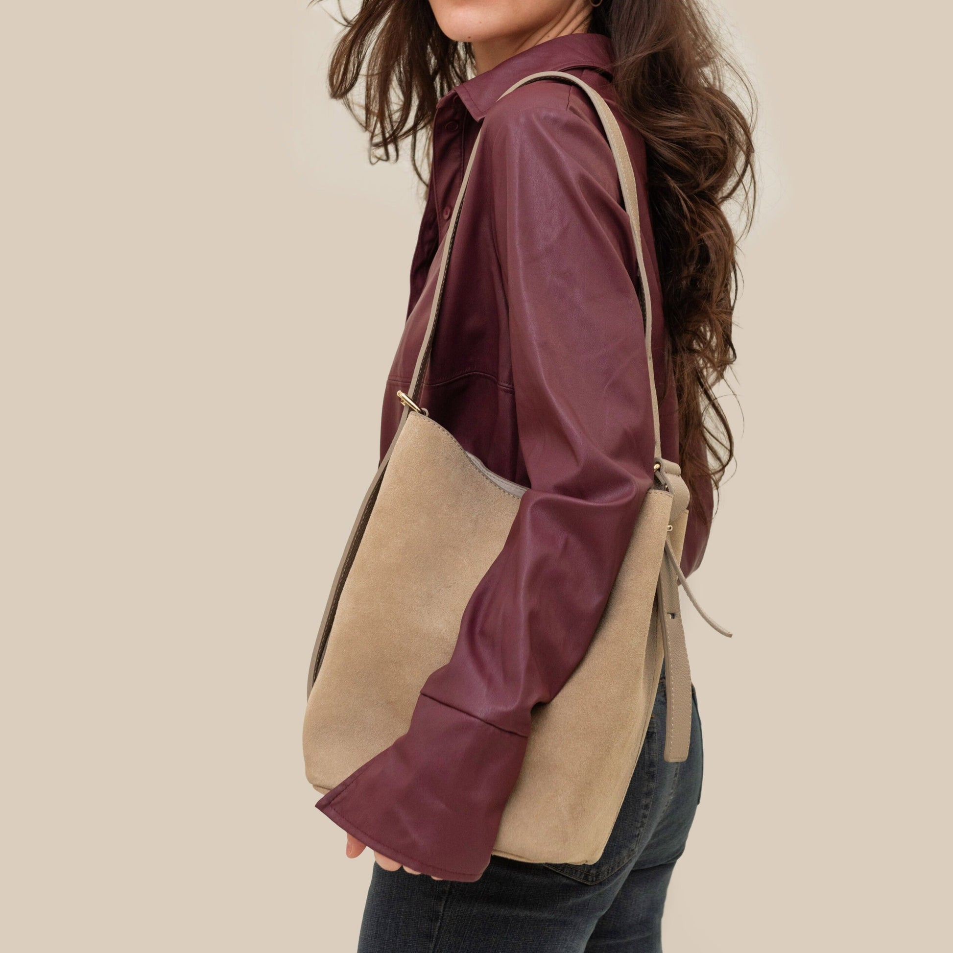 Bucket Suede Handbag Vilanera - 1
